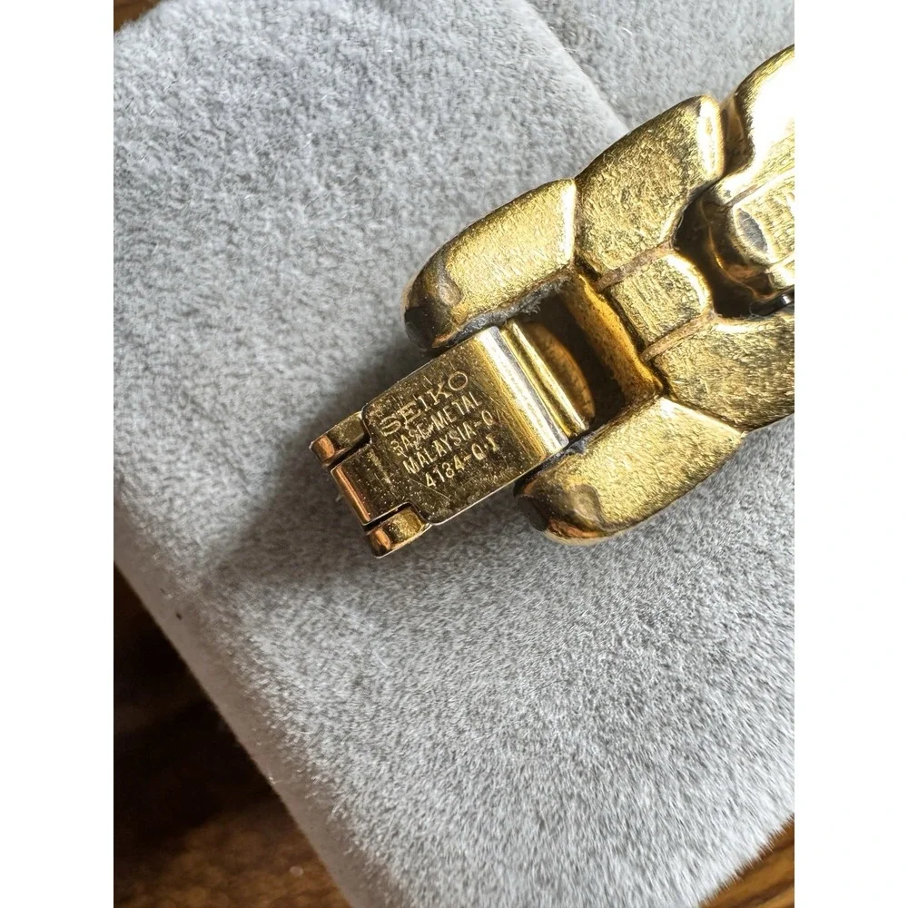 SEIKO 7N82 Quartz Women's Watch Gold Tone Black Dial Date Japan Vintage‎ Working